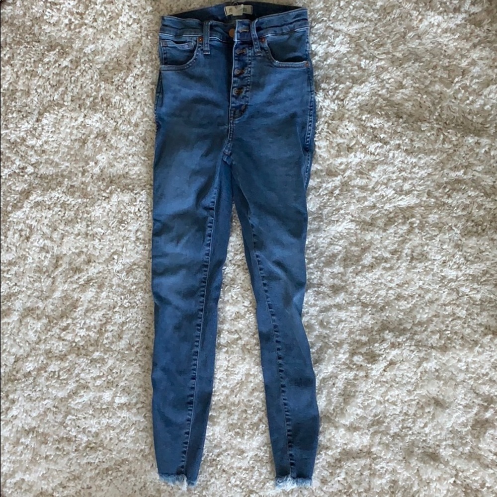 Bought wrong size.  Never been worn.